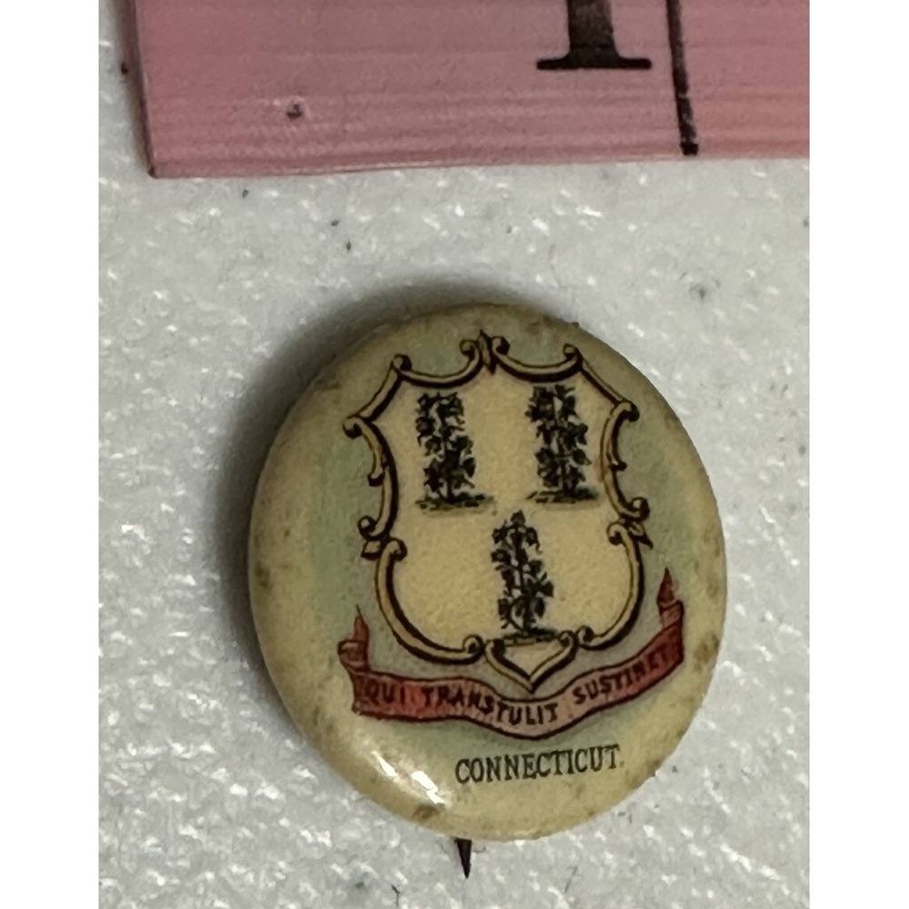 Connecticut State Seal Sweet Caporal Cigarettes Whitehead & Hoag Pinback